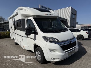 Adria Array | BMW Mercedes en Audi Occasions | Autobedrijf Douwe de Beer