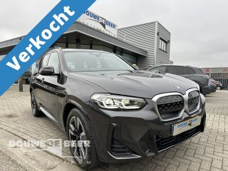 BMW iX3 | BMW Mercedes en Audi Occasions | Autobedrijf Douwe de Beer