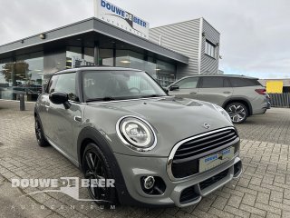 MINI Cooper | BMW Mercedes en Audi Occasions | Autobedrijf Douwe de Beer