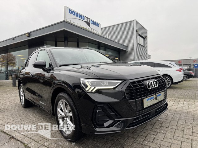 Audi Q3 | Audi occasions | Autobedrijf Douwe De Beer