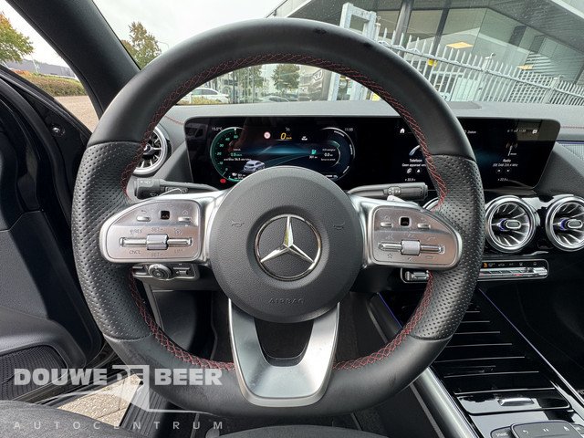 Mercedes-Benz EQA 300 4MATIC AMG Line 67 kWh | Mercedes-Benz occasions Mercedes-Benz EQA 300 4MATIC AMG Line 67 kWh | Mercedes-Benz occasions